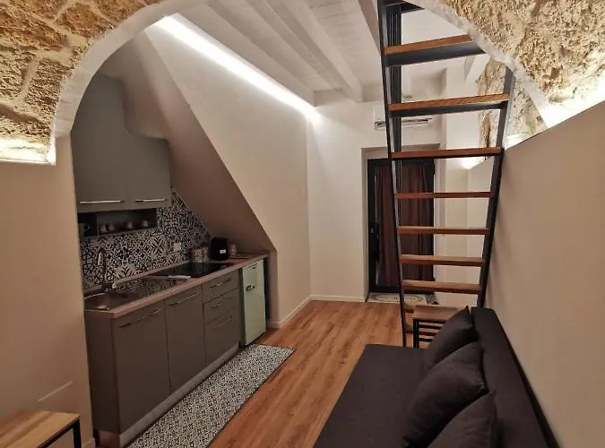 Апартаменты Corte San Triggiano 13 Citta Vecchia, Бари