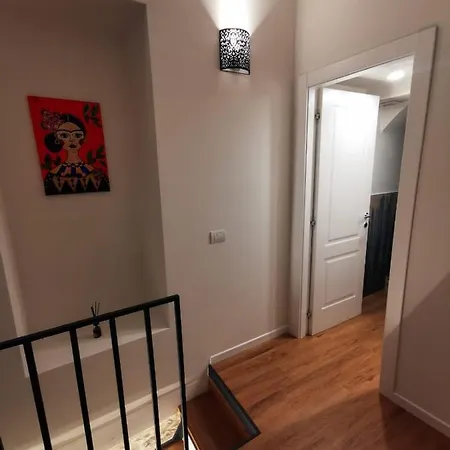 Corte San Triggiano 13 Vecchia, * Bari