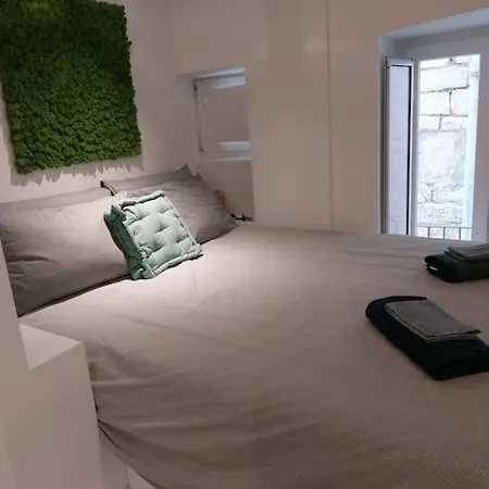 Corte San Triggiano 13 Vecchia, Apartamento Bari